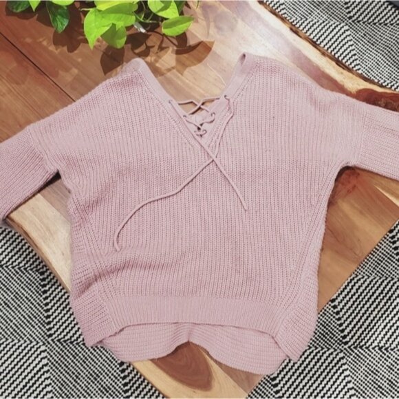 Seven Sisters- High-Low Knit Strappy Front V Neck Knit Sweater - Picture 5 of 9